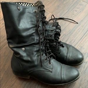 Women’s combat boots